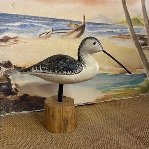 Beach • Sandpiper Bird 6 1/2" decoy on driftwood hand painted black and white